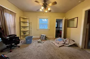 919 Princeton Ave, Lansing, MI 48915 - Photo 4