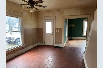 427 Monroe Street, Marshall, MI 49068 - Photo 4