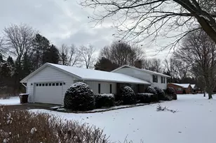 6233 Hereford Rd, Saline, MI 48176 - Photo 2