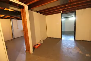 34740 Beaconsfield St, Clinton Twp, MI 48035 - Photo 8