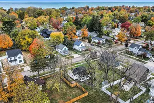 809 Kalamazoo St, South Haven, MI 49090 - Photo 16