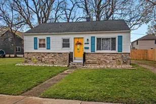 809 Kalamazoo St, South Haven, MI 49090 - Photo 1