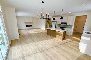 5956 Braemoor Ct SE, Caledonia, MI 49316 - Photo 4