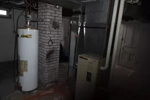 1802 W Argyle St, Jackson, MI 49202 - Photo 16