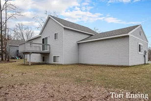 8802 Huron Dr, Howard City, MI 49329 - Photo 28
