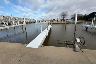 365 Peninsula #E, New Buffalo, MI 49117 - Photo 6