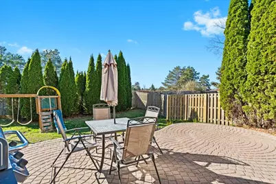 1040 Wildwood Lane, Canton, MI 48188 - Photo 32