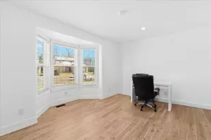 1040 Wildwood Ln, Canton, MI 48188 - Photo 16