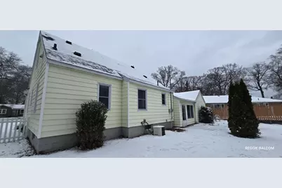 4018 Plymouth Drive, Norton Shores, MI 49441 - Photo 6