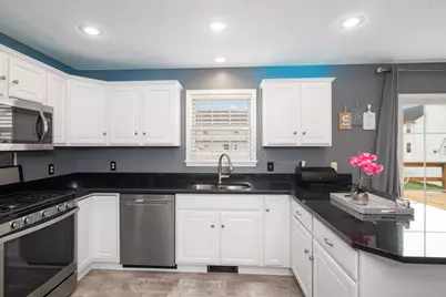 3094 Sundown Lane, Saginaw, MI 48603 - Photo 10