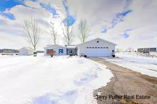 1497 W Grand River Ave, Ionia, MI 48846 - Photo 30