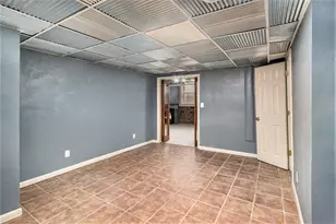 706 Locust St, Kalamazoo, MI 49007 - Photo 18