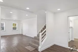 15375 Sussex St, Detroit, MI 48227 - Photo 10