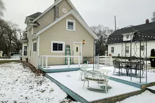 614 W Cass St, Greenville, MI 48838 - Photo 6
