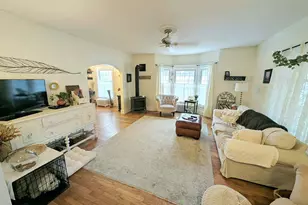 614 W Cass St, Greenville, MI 48838 - Photo 8