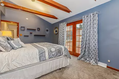 305 N Veronica Court, Saint Joseph, MI 49085 - Photo 12