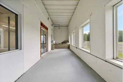 17648 Us-12, New Buffalo, MI 49117 - Photo 10