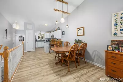 4916 Castle Hill Court NE, Rockford, MI 49341 - Photo 6
