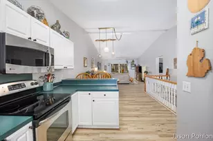 4916 Castle Hill Ct NE, Rockford, MI 49341 - Photo 4