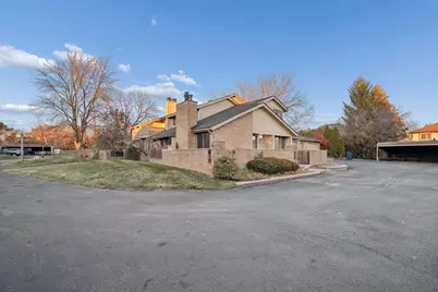 1525 S Hill Boulevard, Bloomfield Hills, MI 48304 - Photo 22