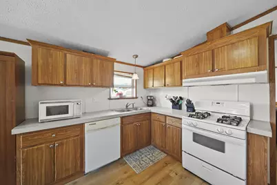 243 Kirk, Adrian, MI 49221 - Photo 8