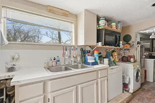 346 Weiss St, Saginaw, MI 48604 - Photo 12