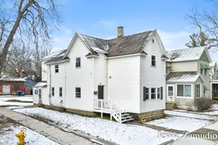 1001 Lincoln Ave NW, Grand Rapids, MI 49504 - Photo 2