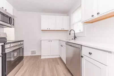 33988 Richard Street, Wayne, MI 48184 - Photo 8