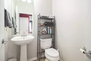 1983 Hunters Creek Dr, Ypsilanti, MI 48198 - Photo 18