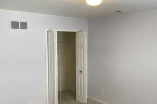 119 W Oakbrook Dr, Ann Arbor, MI 48103 - Photo 10