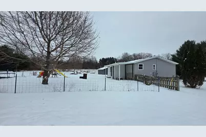 15143 H Drive S, Marshall, MI 49068 - Photo 2