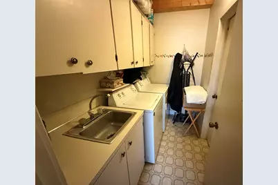 575 College Avenue, Holland, MI 49423 - Photo 8