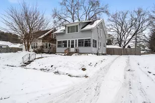314 Oakwood Ave, Jackson, MI 49203 - Photo 2
