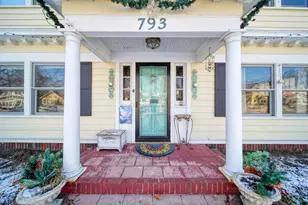 793 Oakridge Dr, Jackson, MI 49203 - Photo 2