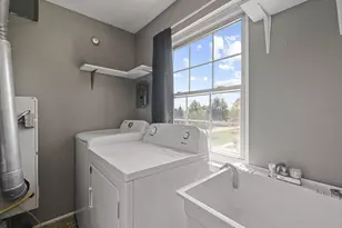 245 Lake Village Dr, Walled Lake, MI 48390 - Photo 10