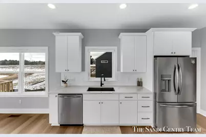 14968 Fillmore Street, West Olive, MI 49460 - Photo 10