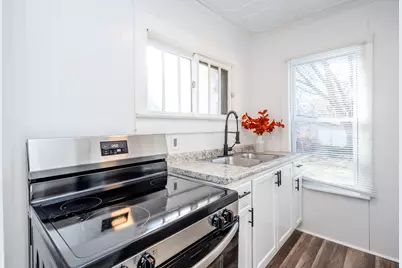 1216 Broadway, Benton Harbor, MI 49022 - Photo 10