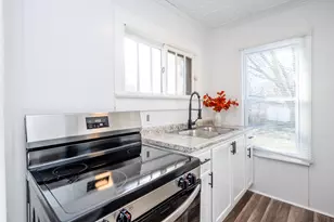 1216 Broadway, Benton Harbor, MI 49022 - Photo 10