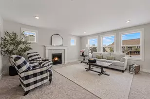 1831 Stratford Ln NW, Grand Rapids, MI 49534 - Photo 2