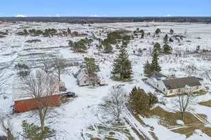 4646 N Anderson Rd, Ludington, MI 49431 - Photo 2