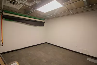1128 W Michigan Avenue #1, Kalamazoo, MI 49006 - Photo 6
