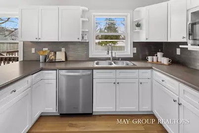 2851 Dean Lake Avenue NE, Grand Rapids, MI 49505 - Photo 18