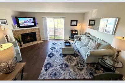 631 Nantucket Drive, Lansing, MI 48906 - Photo 4