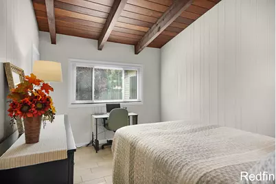 1836 Oakgrove Street NW, Grand Rapids, MI 49504 - Photo 16