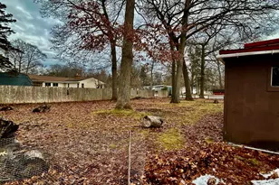 1580 Sunview St, Muskegon, MI 49445 - Photo 2