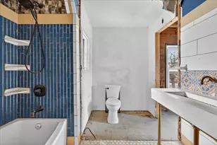 2328 Dean Lake Ave NE, Grand Rapids, MI 49505 - Photo 26