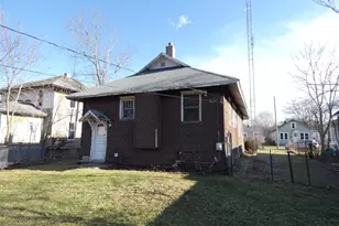 972 Pearl St, Benton Harbor, MI 49022 - Photo 4