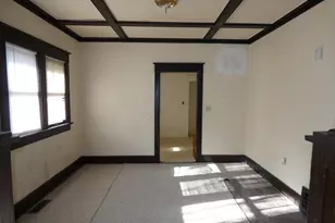 972 Pearl St, Benton Harbor, MI 49022 - Photo 6