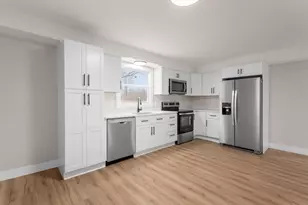 63041 70th St, Watervliet, MI 49098 - Photo 10