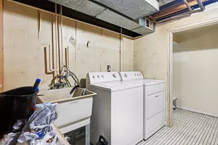 209 Paisley Ct, Kalamazoo, MI 49007 - Photo 14